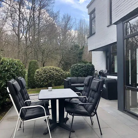 Exklusive-Ferienwohnung-Mit-Terrasse *
